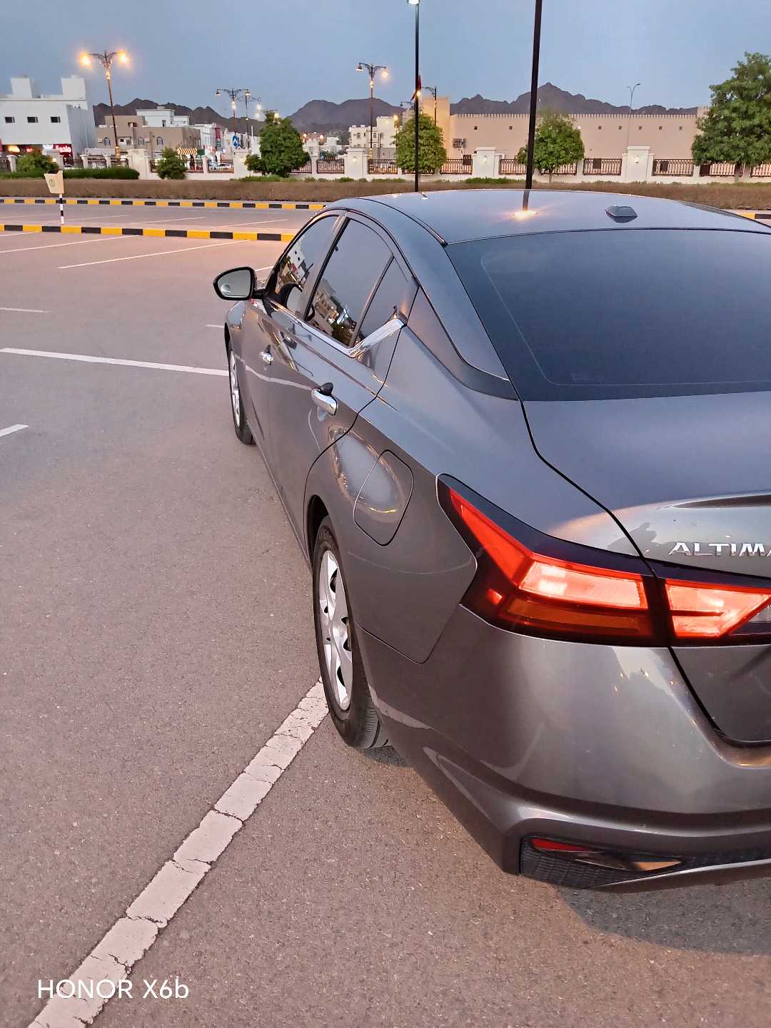 Car Image 2019 NISSAN ALTIMA SL