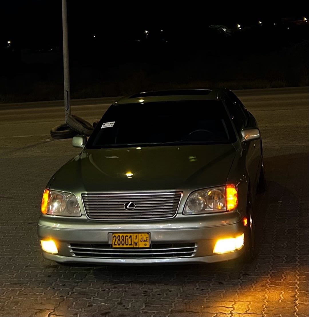 Car Image 1998 LEXUS LS 400