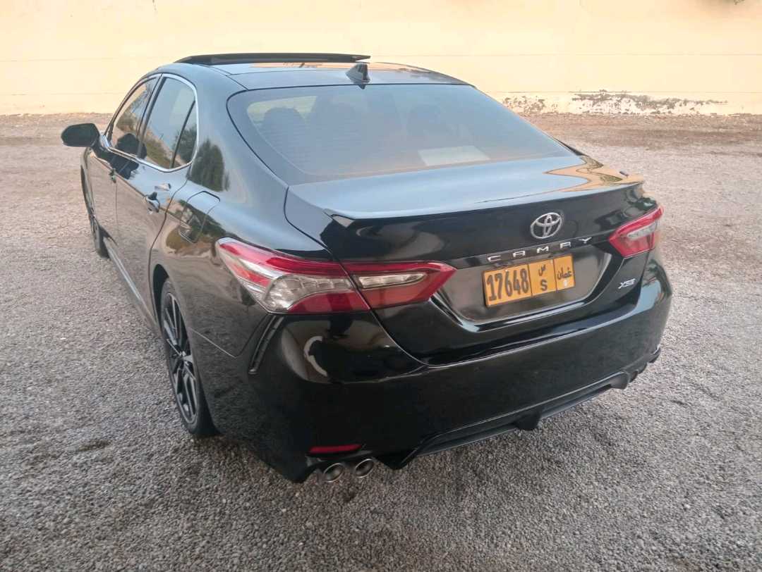 Car Image 2018 TOYOTA CAMRY SE
