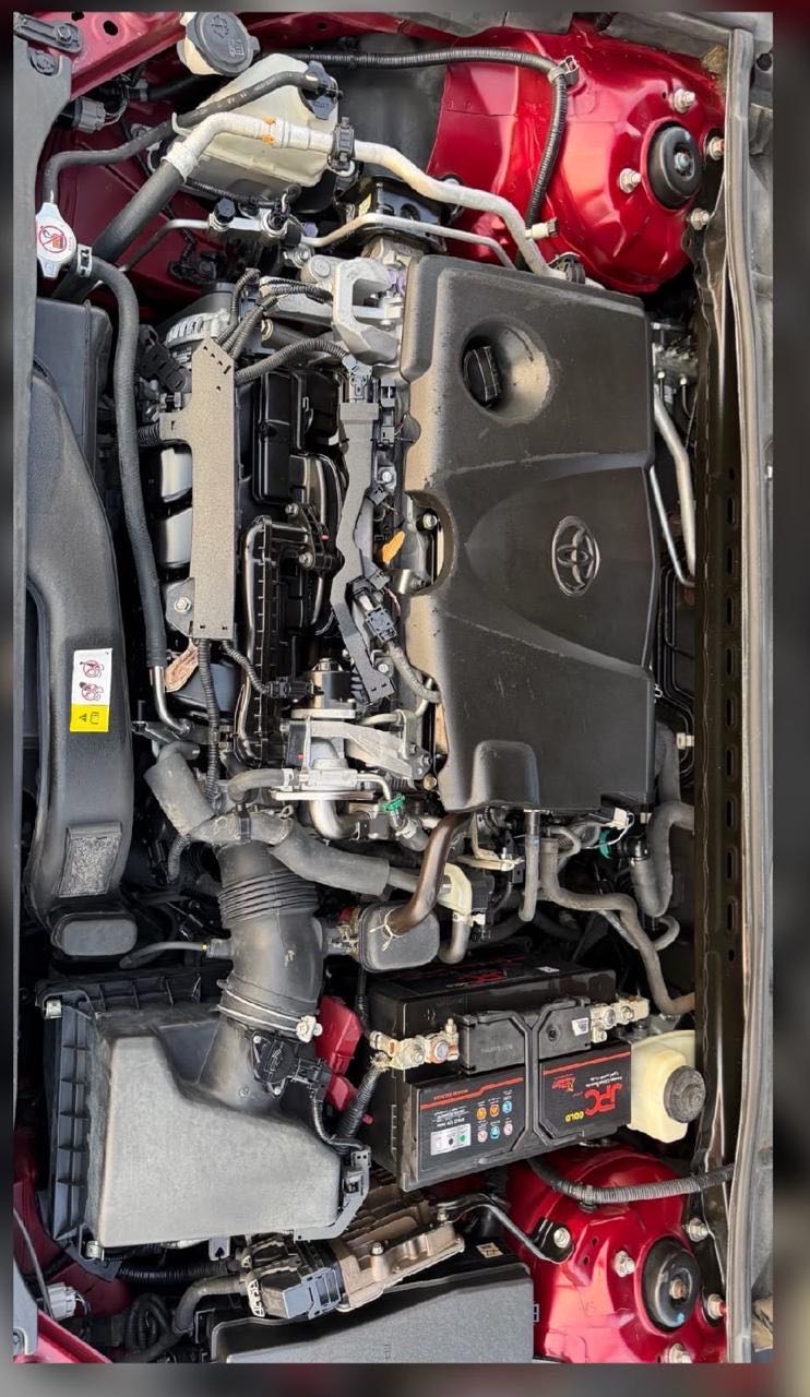 Car Image 2018 TOYOTA CAMRY SE