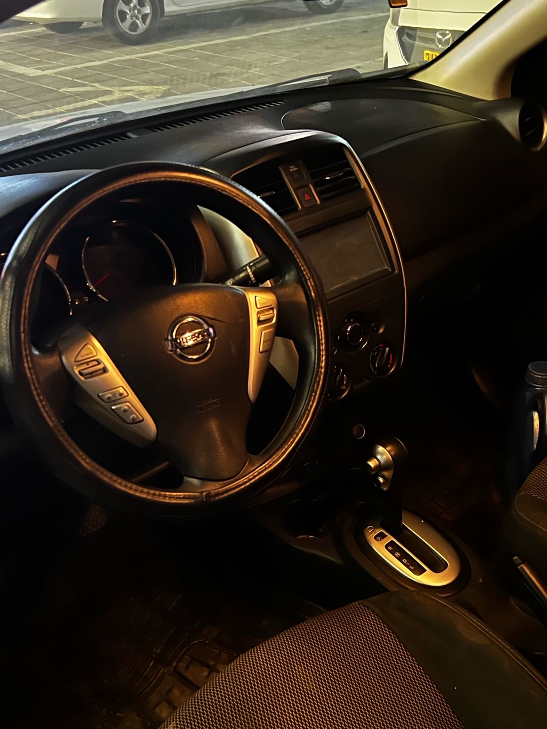 NISSAN SUNNY 2019