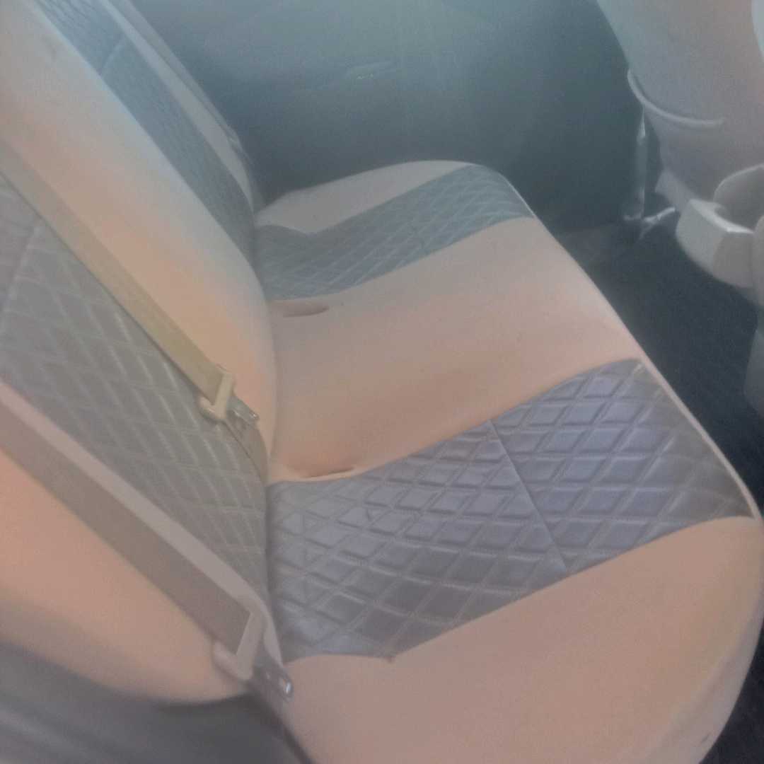 Car Image 2008 TOYOTA YARIS GLi