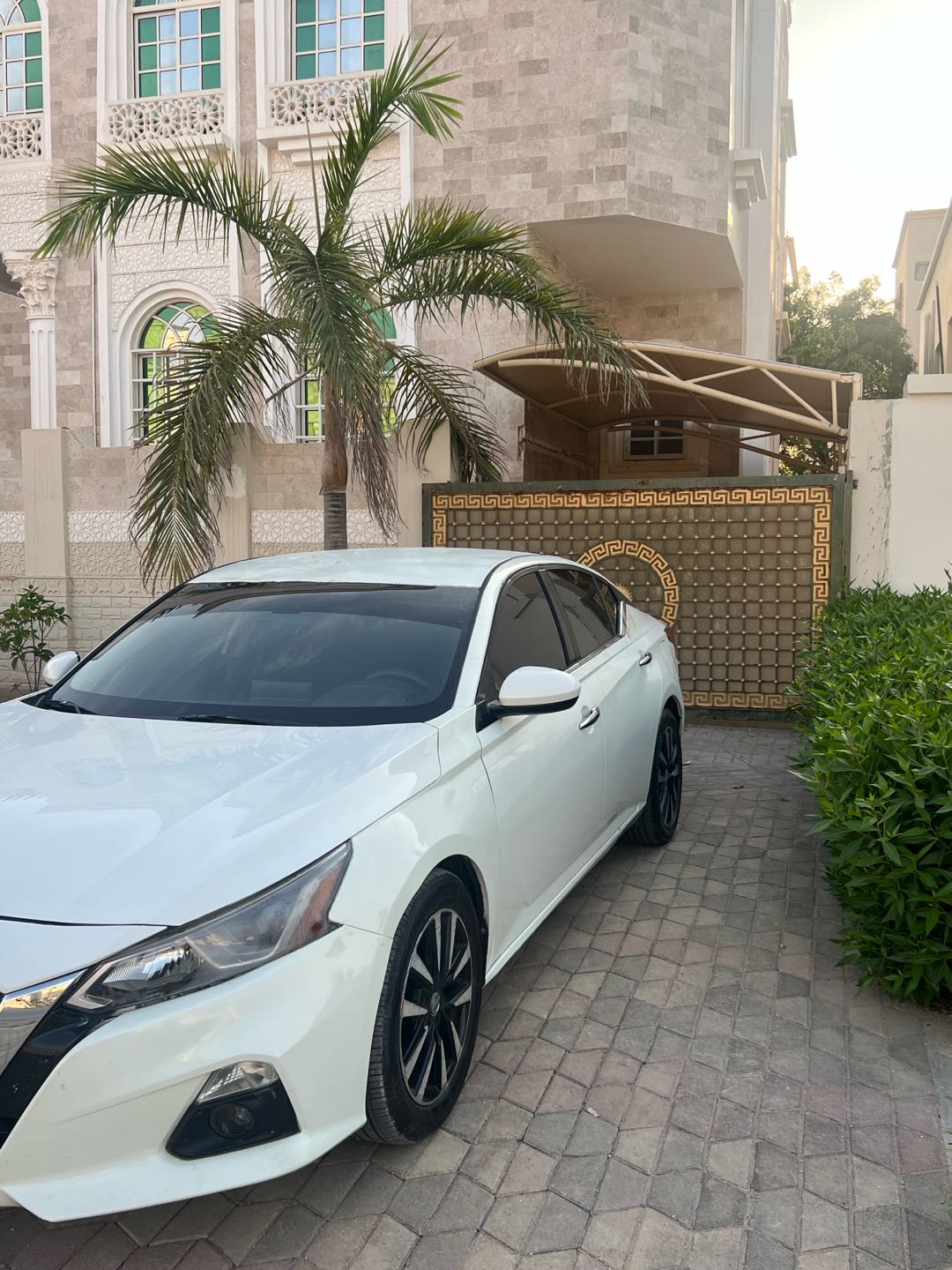 Car Image 2019 NISSAN ALTIMA SV