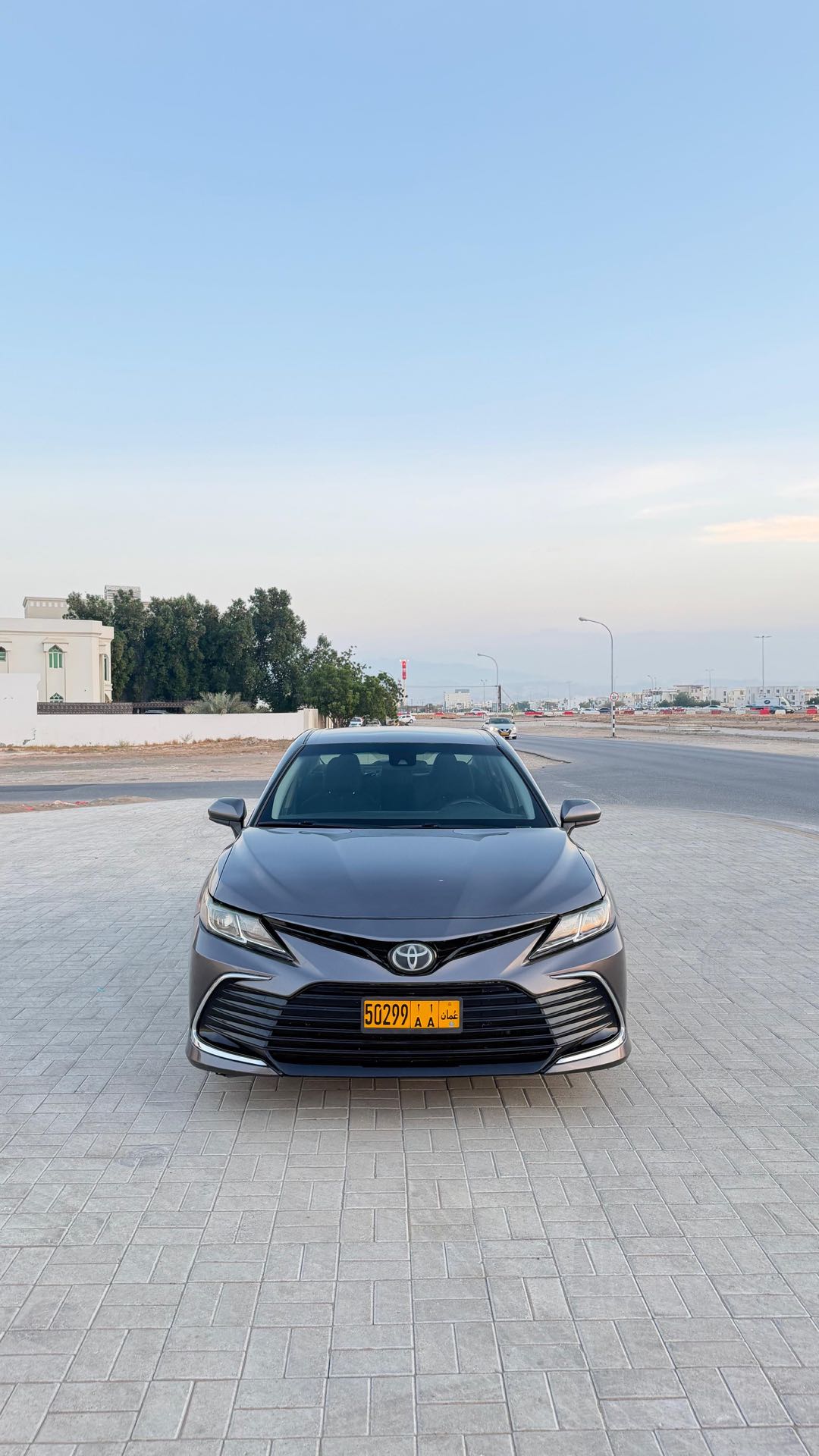 Car Image 2018 TOYOTA CAMRY LE