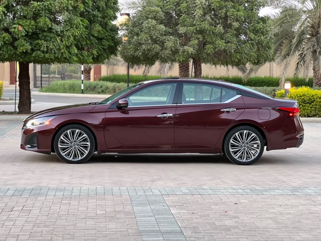 Car Image 2023 NISSAN ALTIMA SL