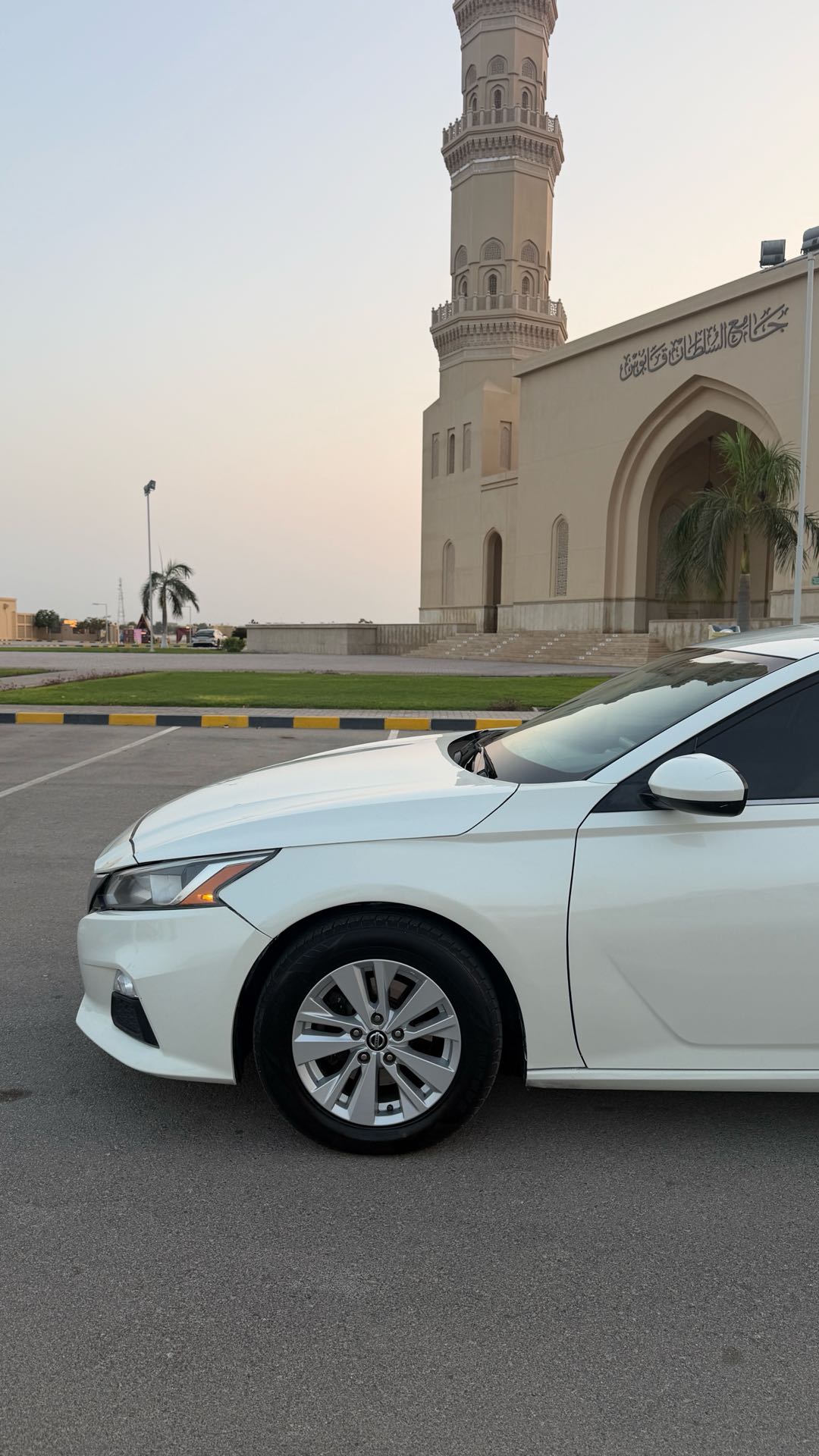 Car Image 2019 NISSAN ALTIMA S