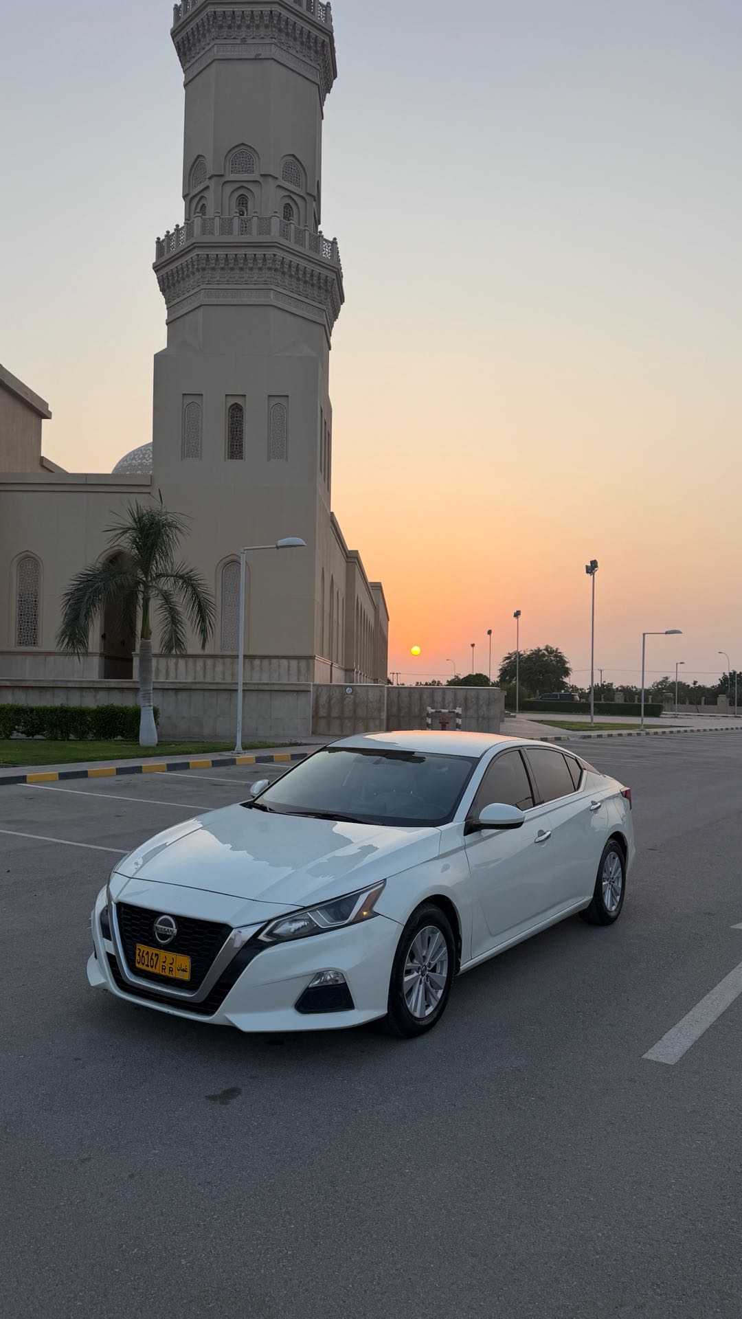 Car Image 2019 NISSAN ALTIMA S