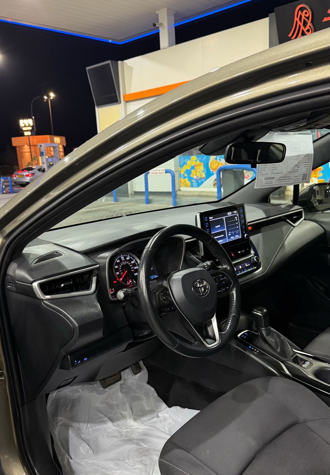 Car Image 2020 TOYOTA COROLLA Hatchback