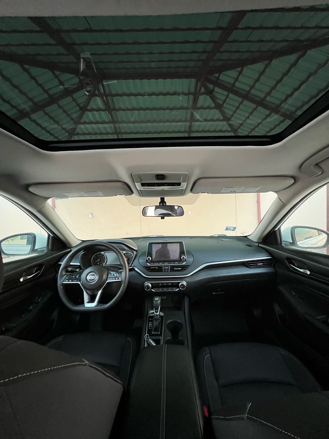 Car Image 2019 NISSAN ALTIMA SV