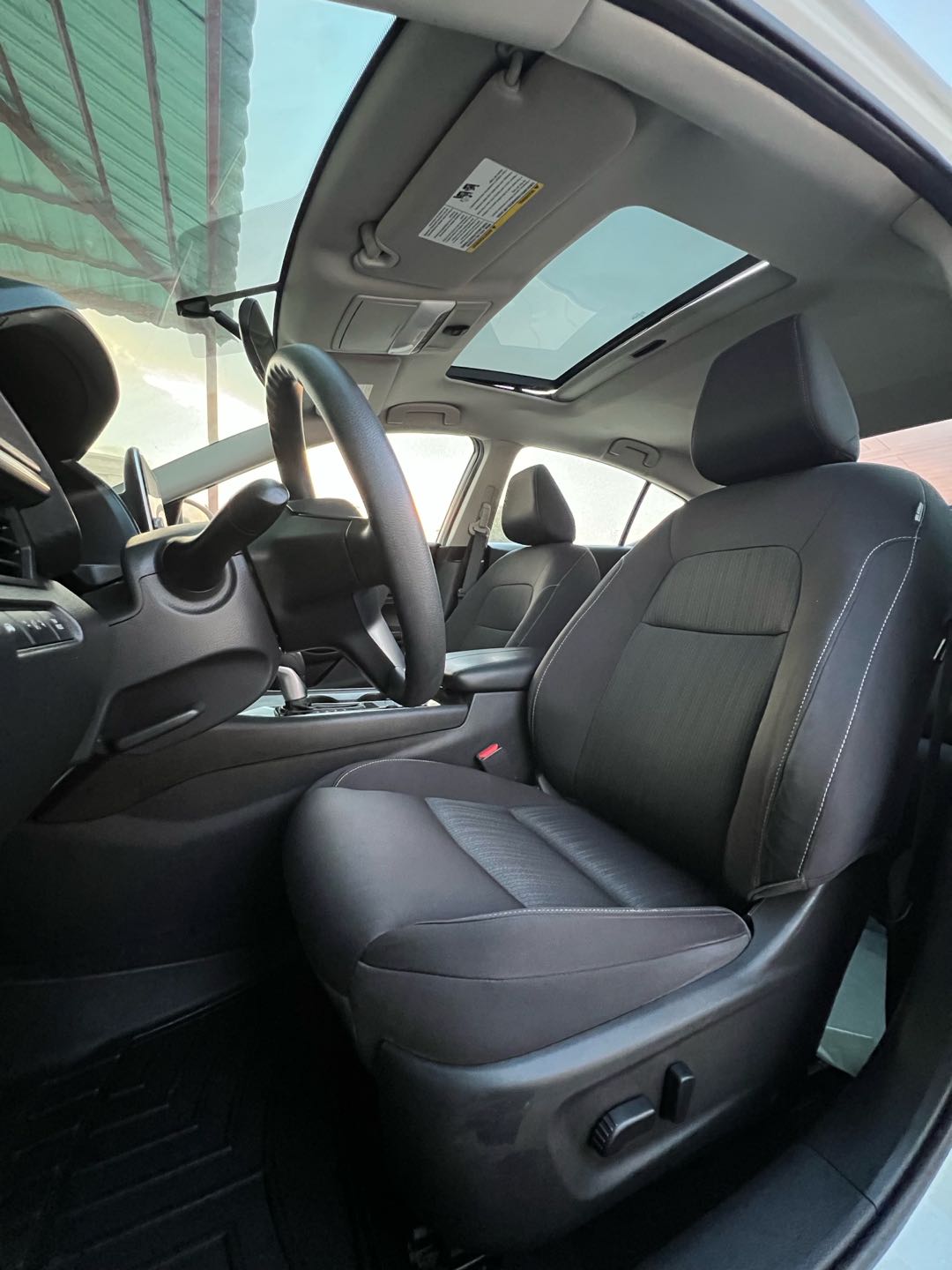 Car Image 2019 NISSAN ALTIMA SV