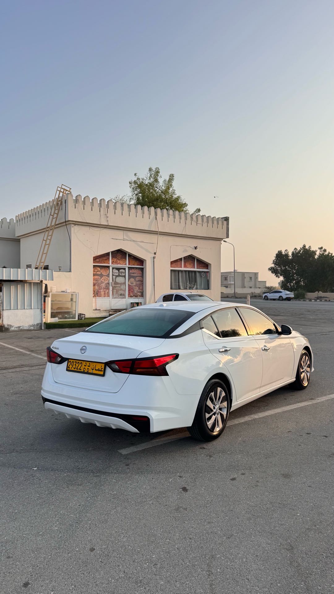 Car Image 2019 NISSAN ALTIMA SV