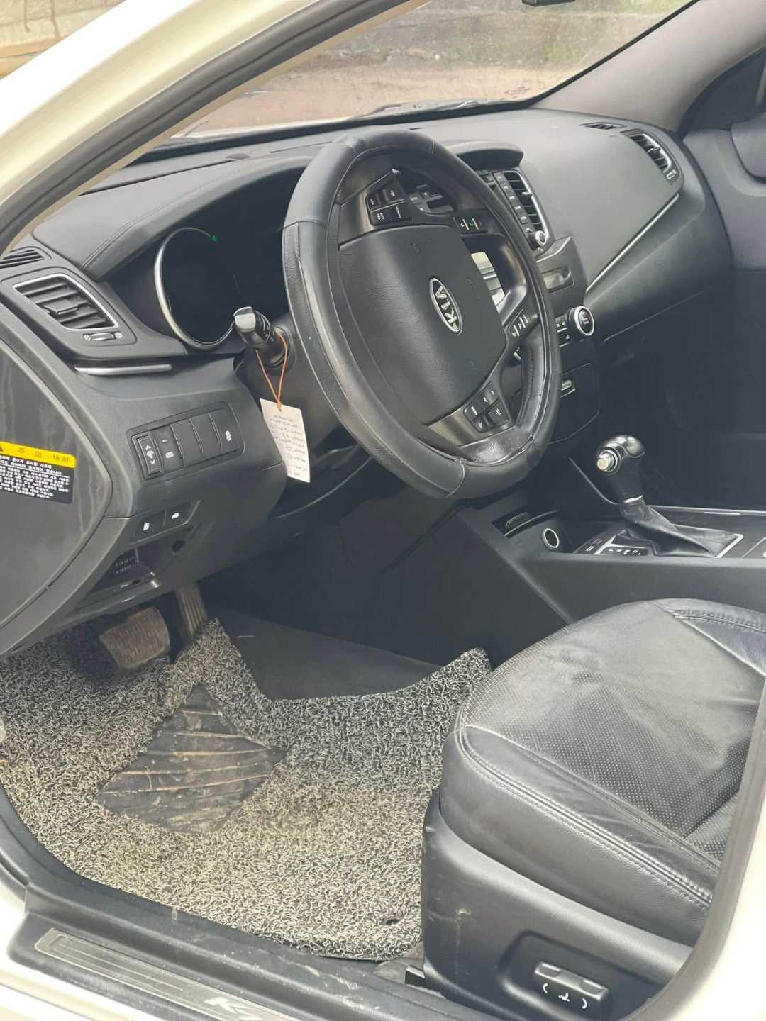 Car Image 2012 KIA CADENZA EX