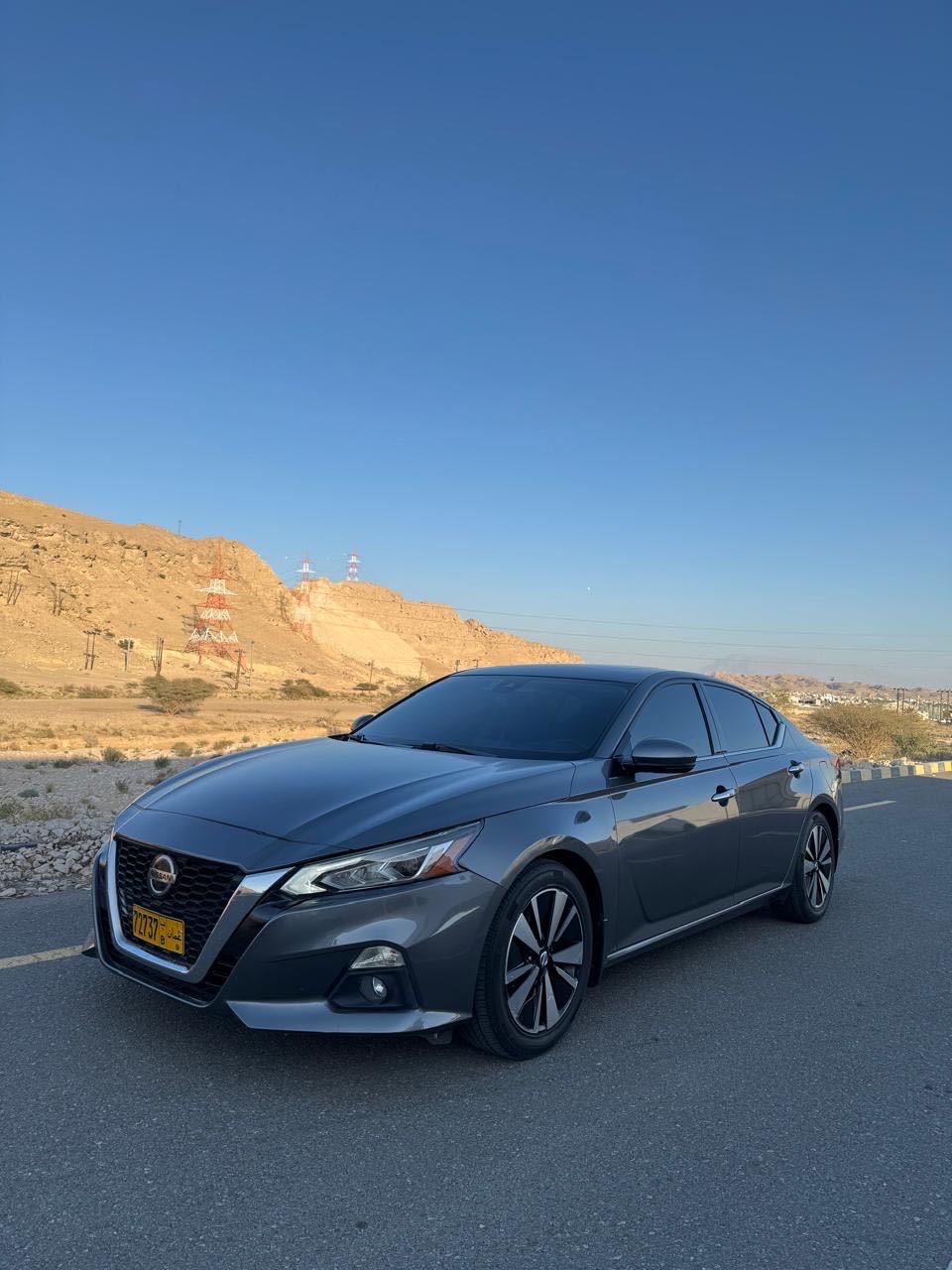 Car Image 2019 NISSAN ALTIMA SV