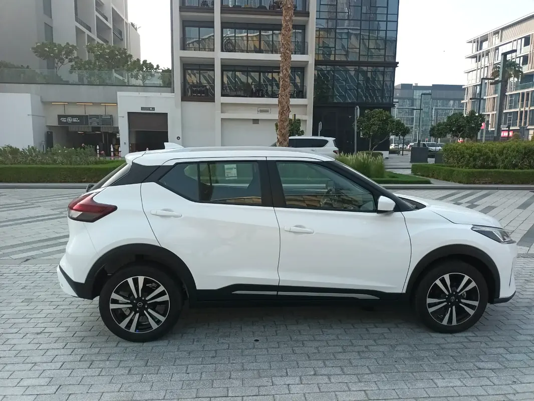 Car Image 2019 TOYOTA RUSH 