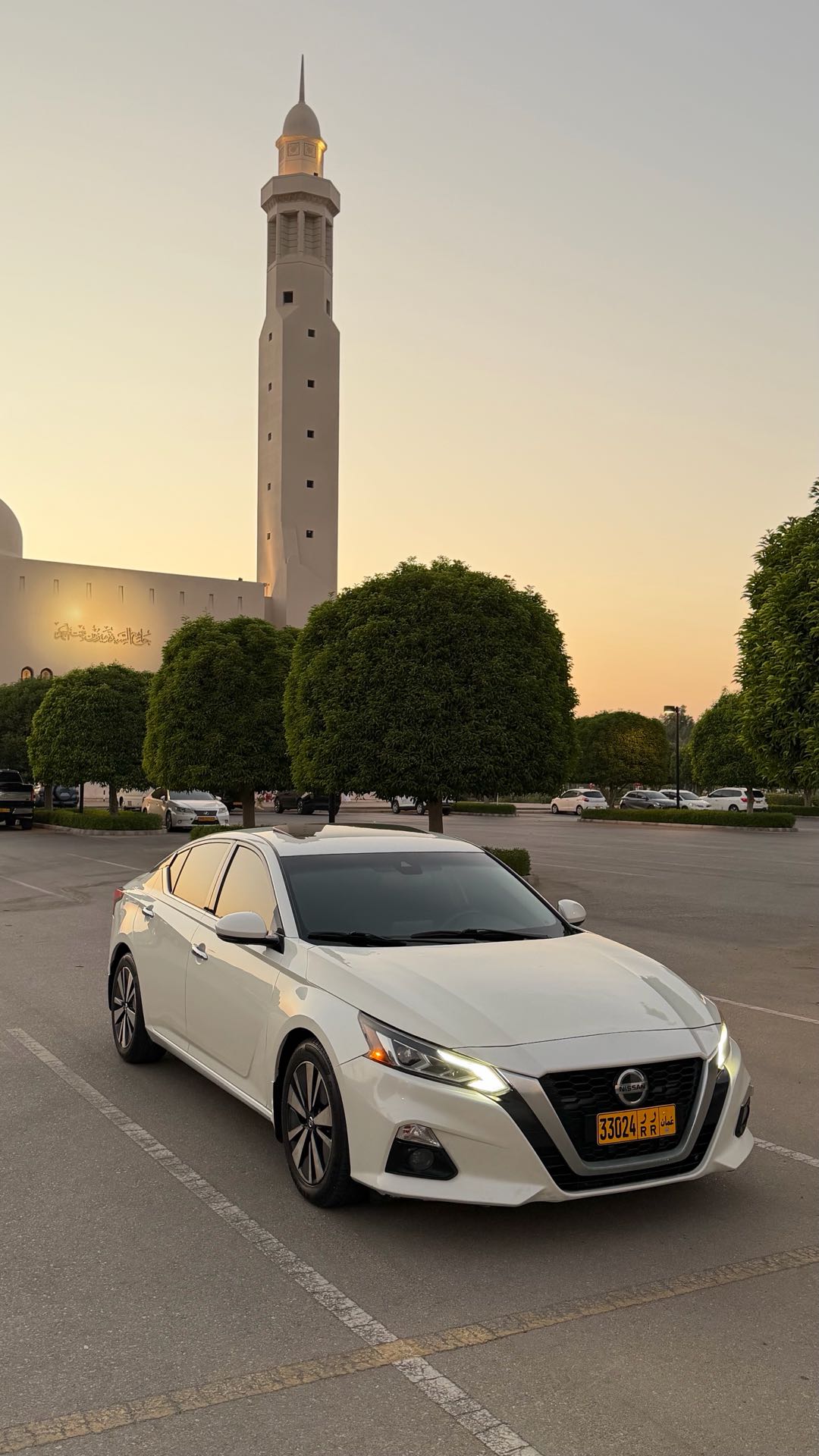 Car Image 2019 NISSAN ALTIMA SL