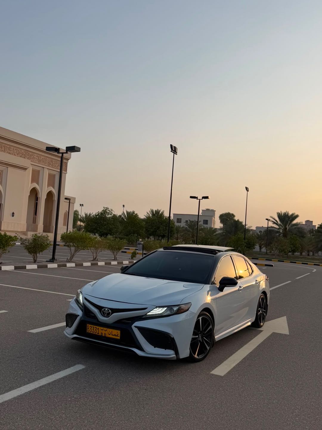 Car Image 2019 TOYOTA CAMRY XSE