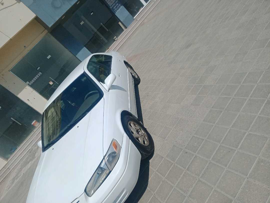Car Image 1998 TOYOTA CAMRY SE