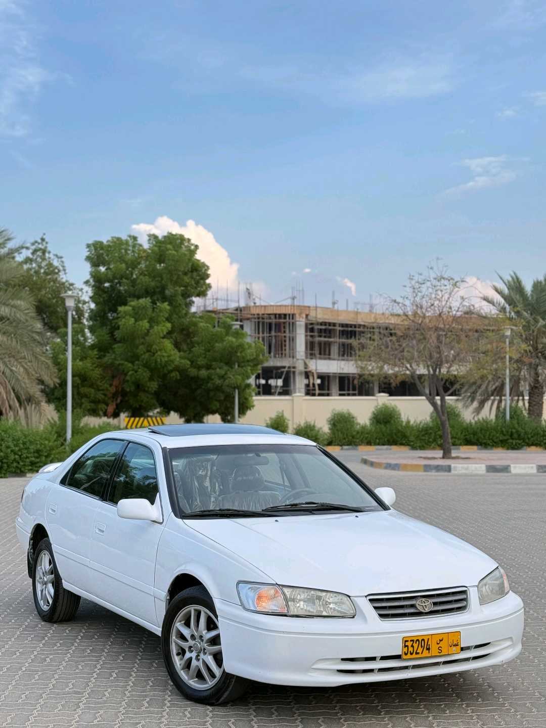 Car Image 1999 TOYOTA CAMRY SE