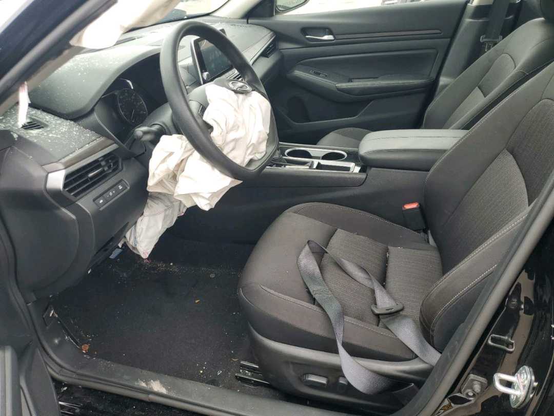 Car Image 2024 NISSAN ALTIMA