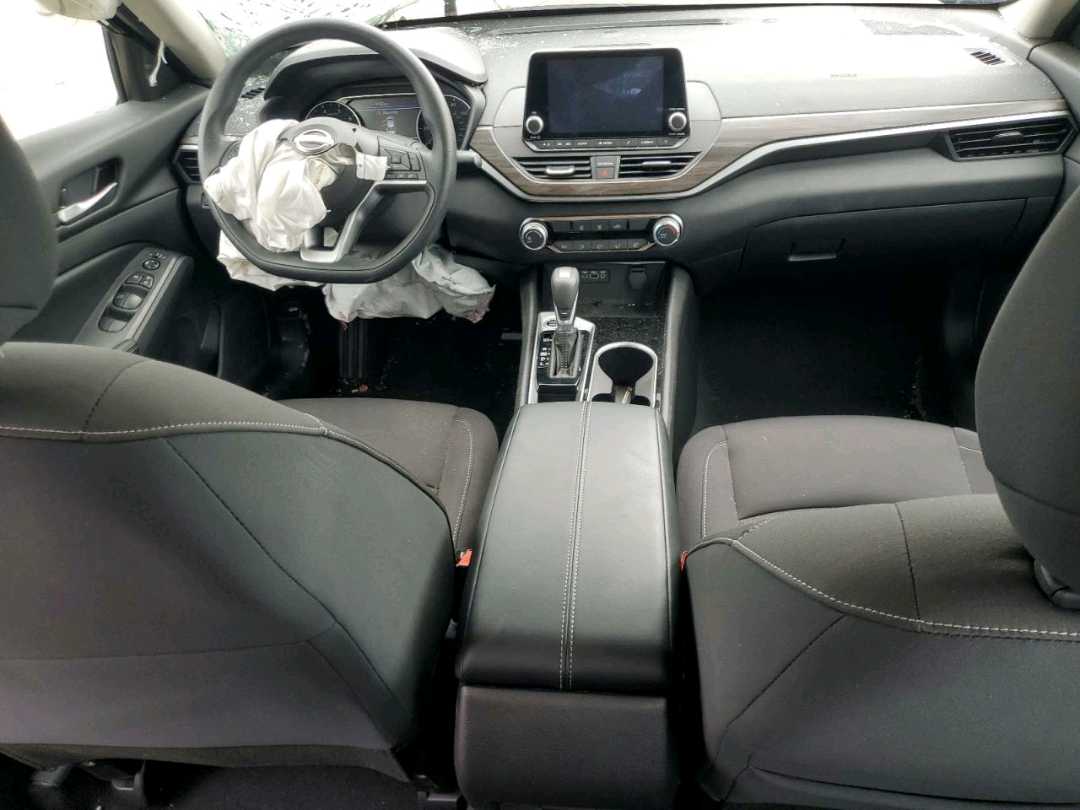 Car Image 2024 NISSAN ALTIMA