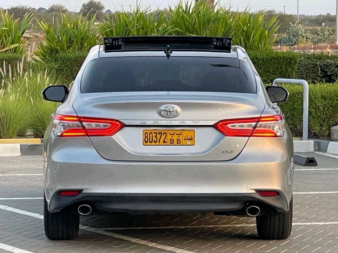 Car Image 2018 TOYOTA CAMRY XLE