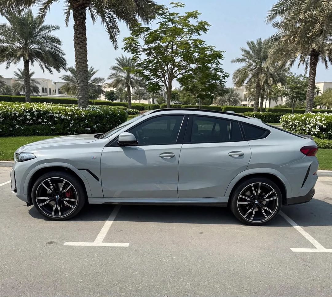 Car Image 2024 BMW X6 xDrive40i M Sport