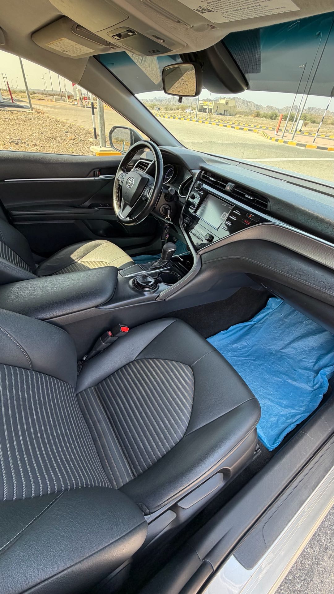 Car Image 2018 TOYOTA CAMRY SE