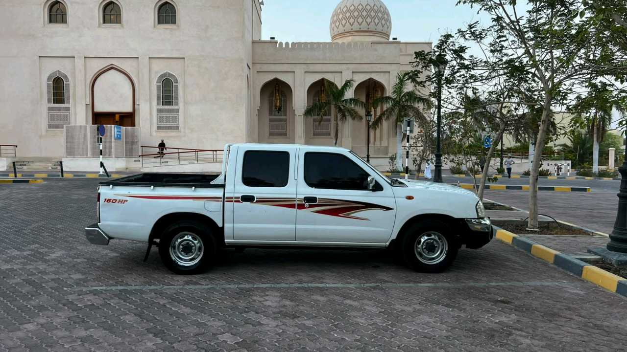 Car Image 2012 NISSAN DDSEN 