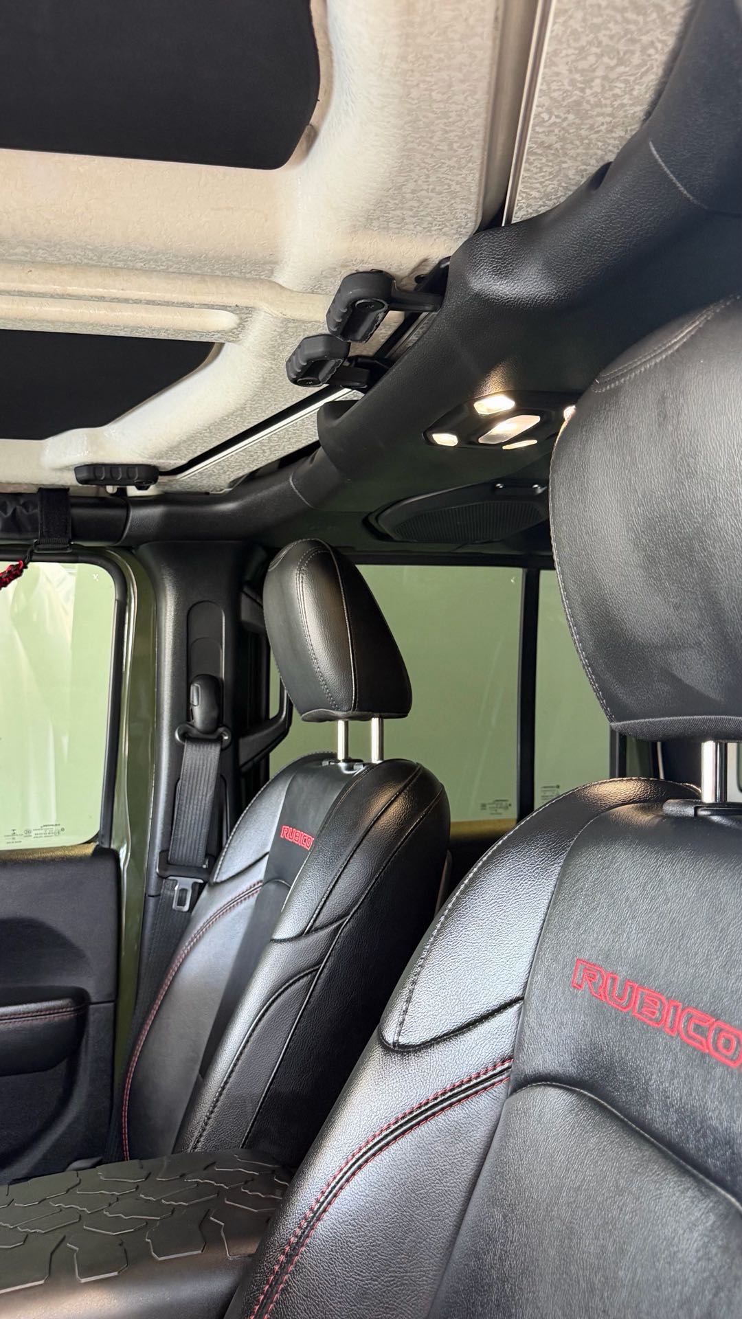 Car Image 2020 JEEP WRANGLER Rubicon