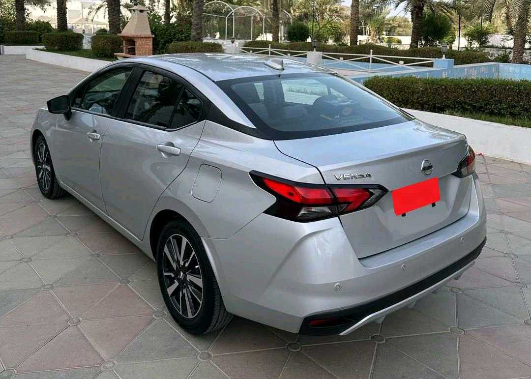 NISSAN VERSA 2023