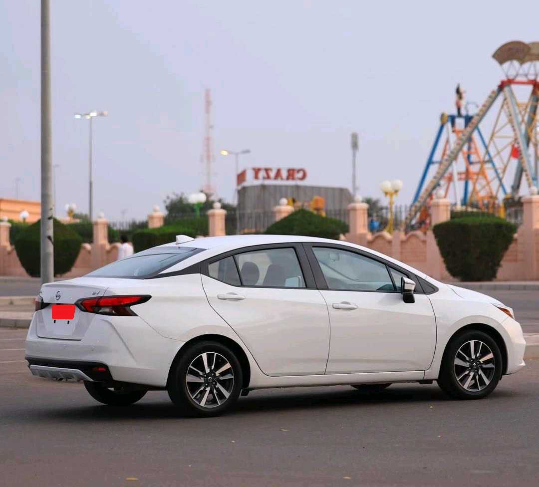 NISSAN VERSA 2024