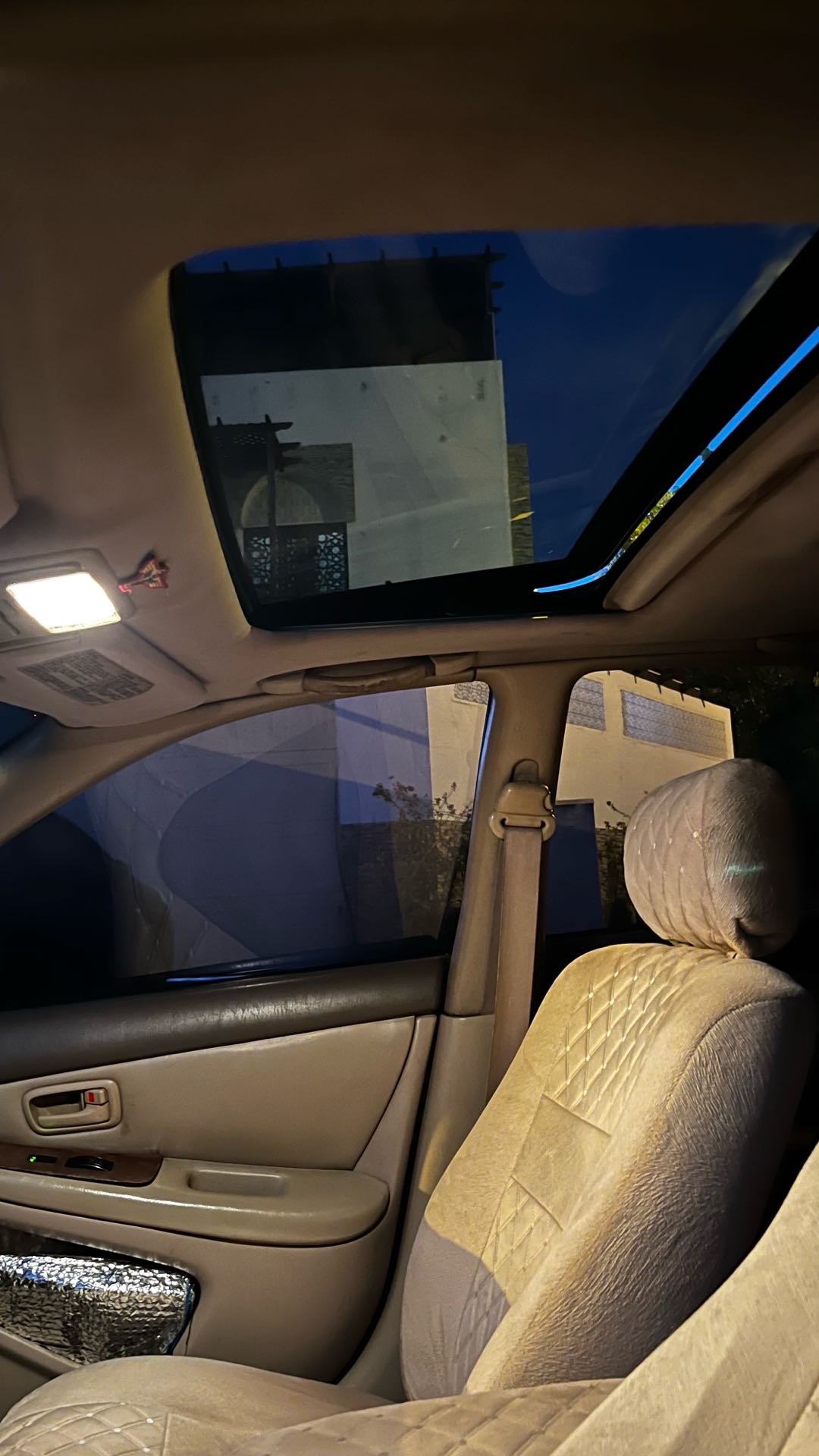 Car Image 1997 LEXUS ES 300