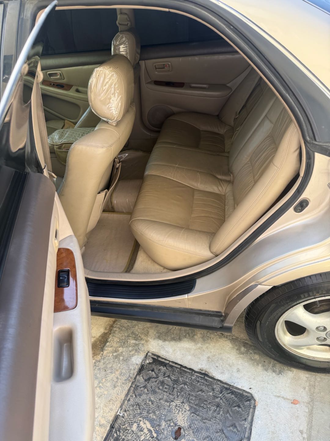 Car Image 1998 LEXUS ES 300