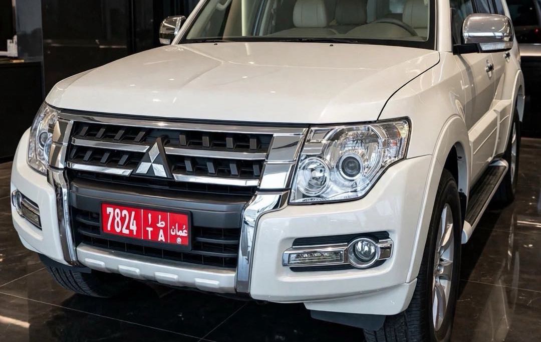 MITSUBISHI PAJERO 2020