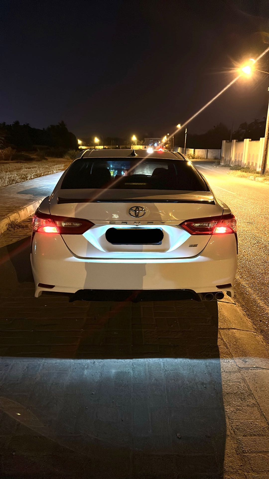 Car Image 2020 TOYOTA CAMRY SE