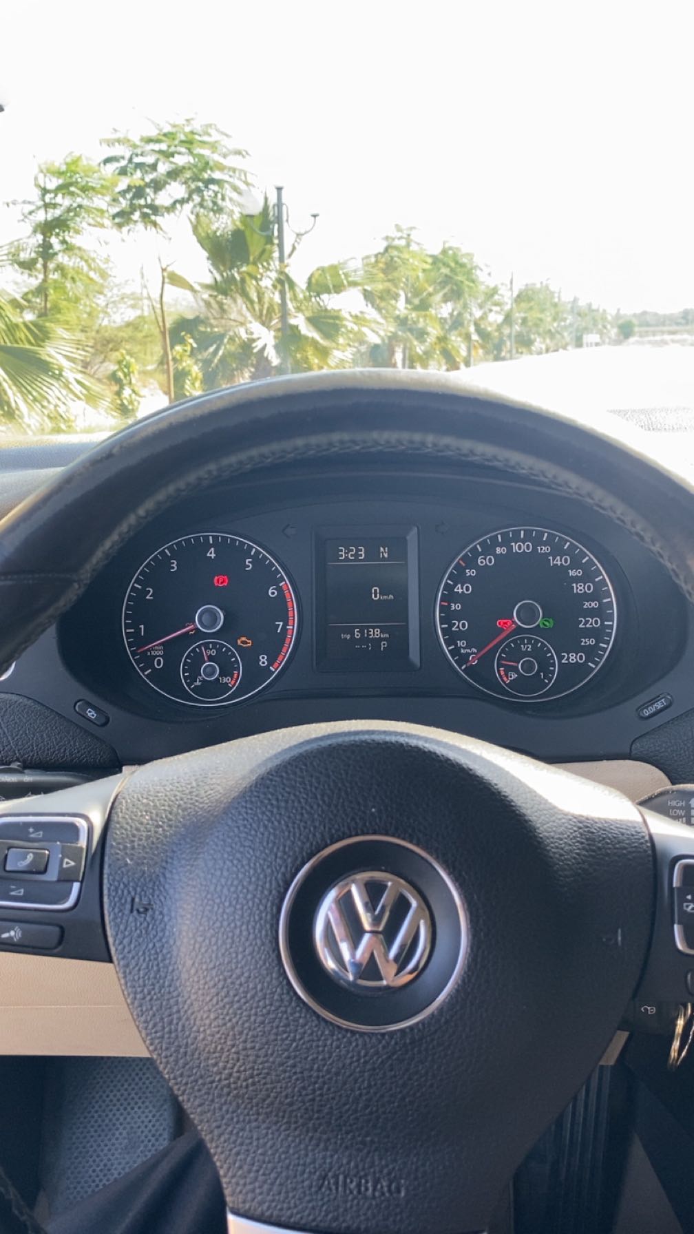 Car Image 2012 VOLKSWAGEN JETTA SE