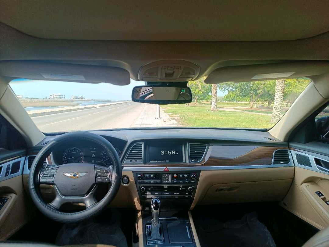 Car Image 2015 HYUNDAI GENESIS 3.8
