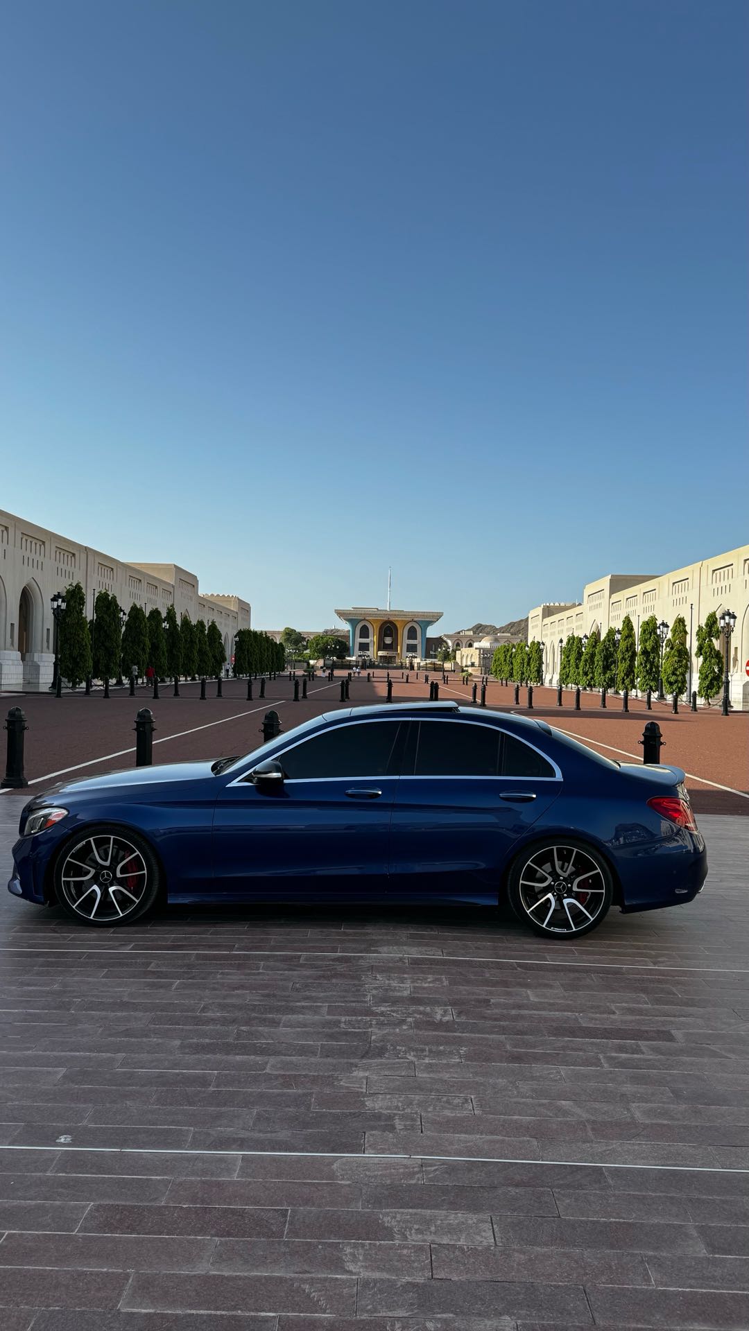Car Image 2015 MERCEDES C Class 300