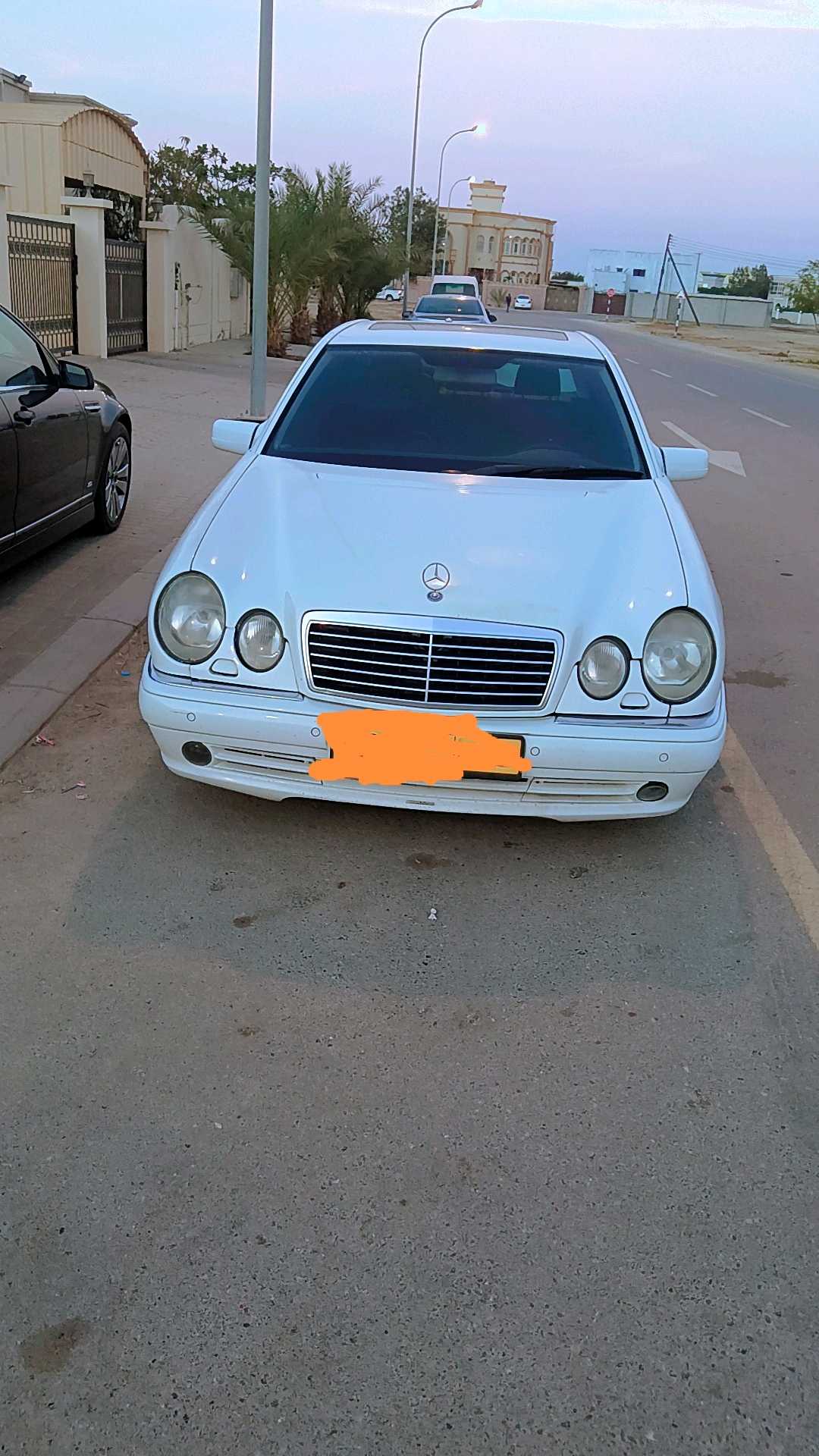 Car Image 1999 MERCEDES E Class 500