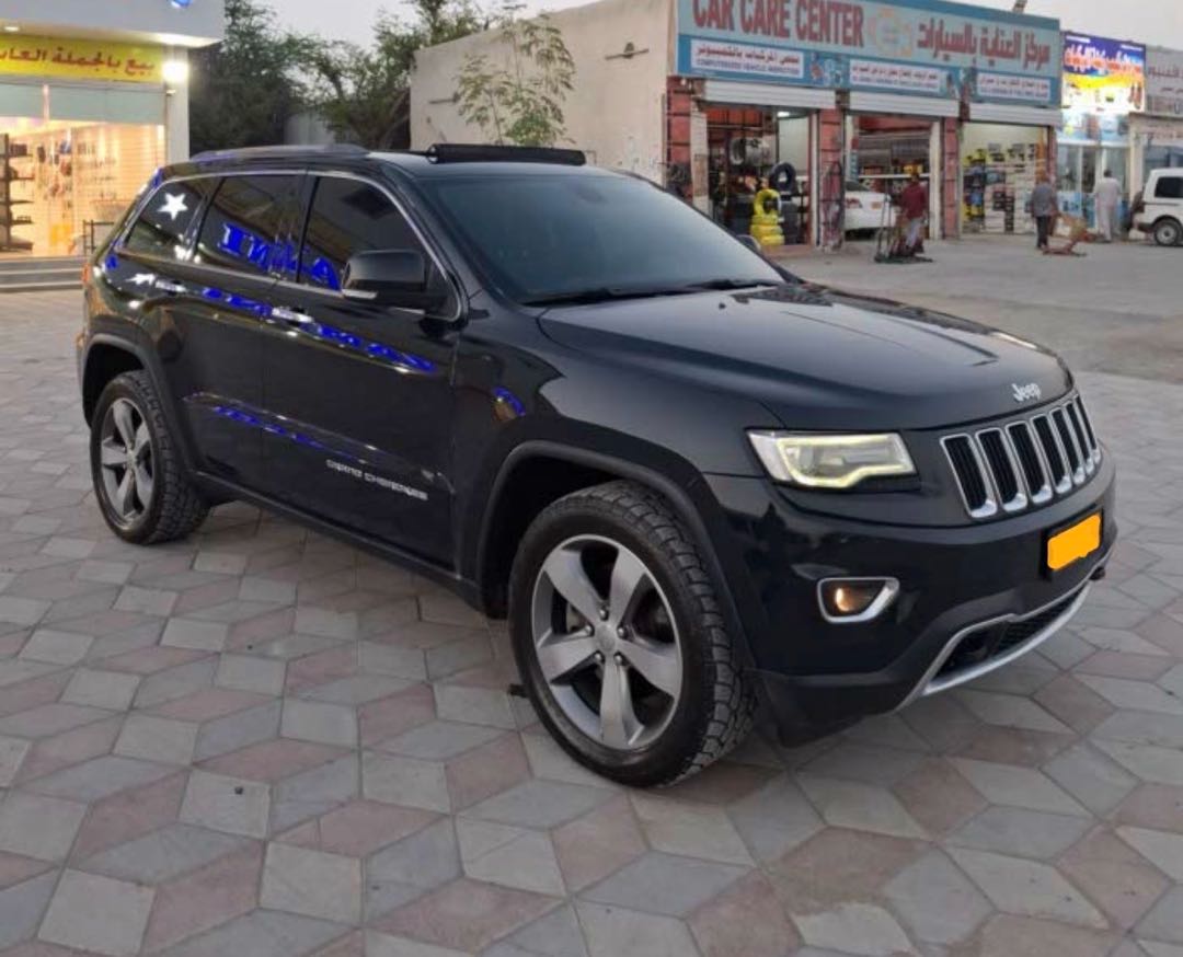 Car Image 2014 JEEP GRAND CHEROKEE Limited Plus