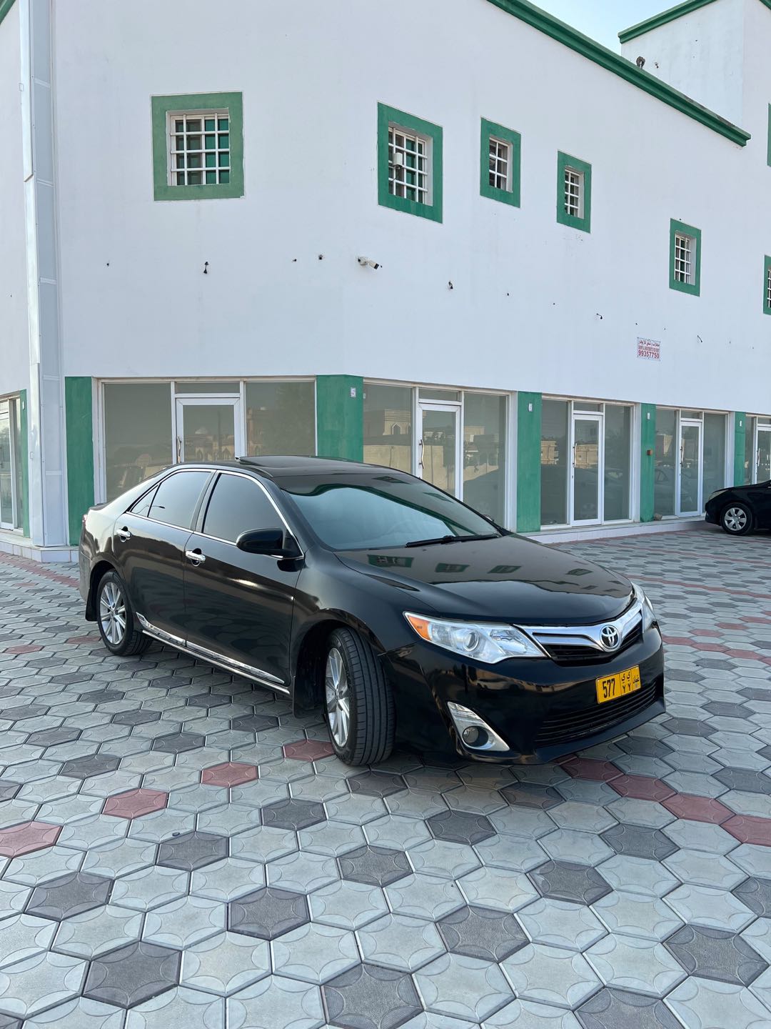 Car Image 2014 TOYOTA CAMRY XLE