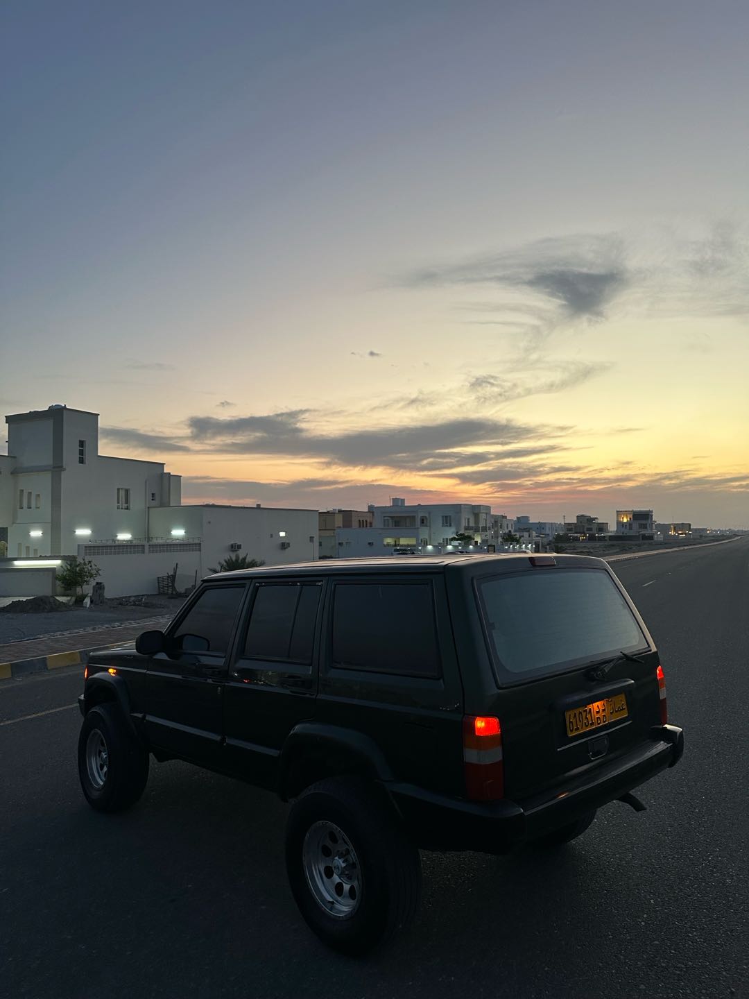 Car Image 1997 JEEP CHEROKEE Limited