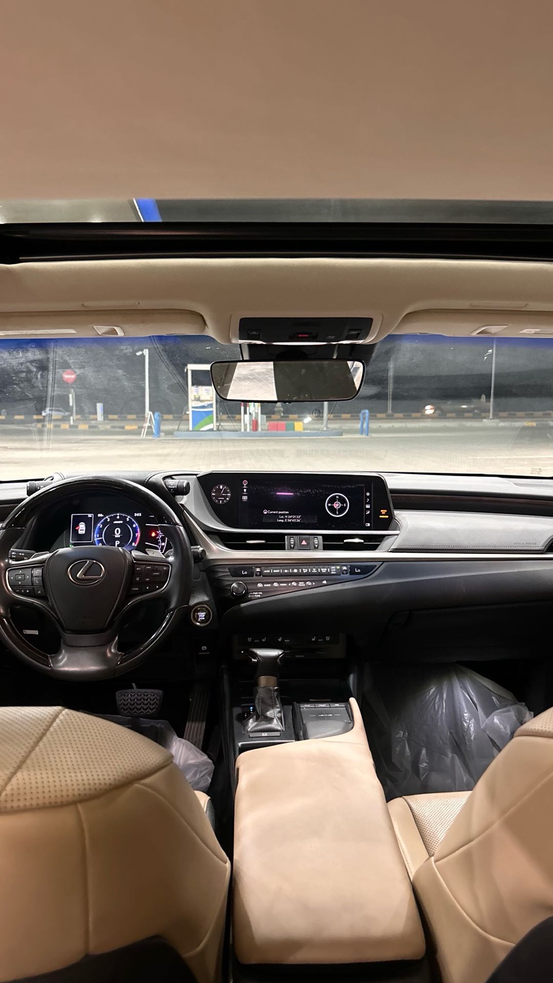 Car Image 2019 LEXUS ES 350