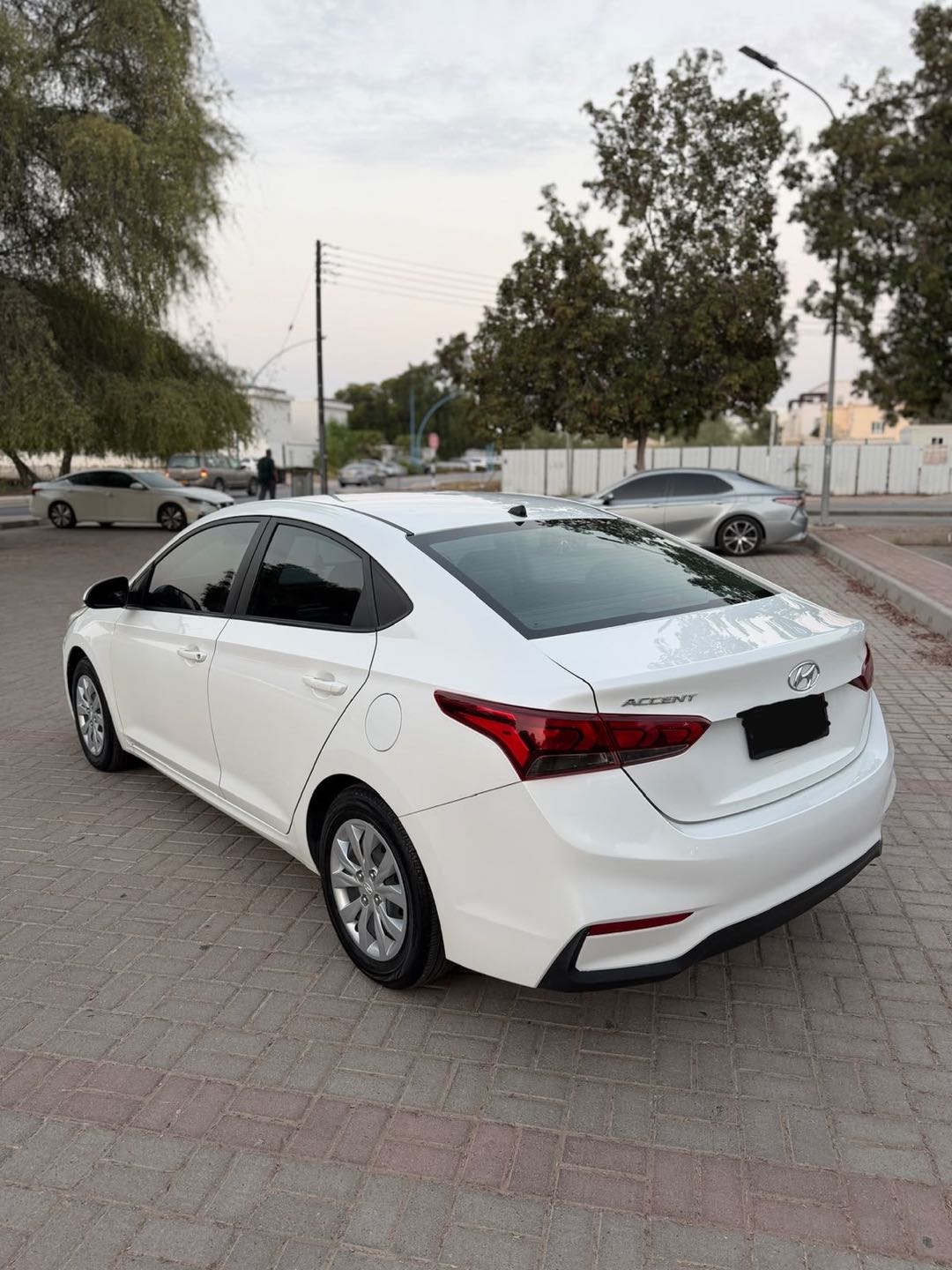Car Image 2022 HYUNDAI ACCENT SEL