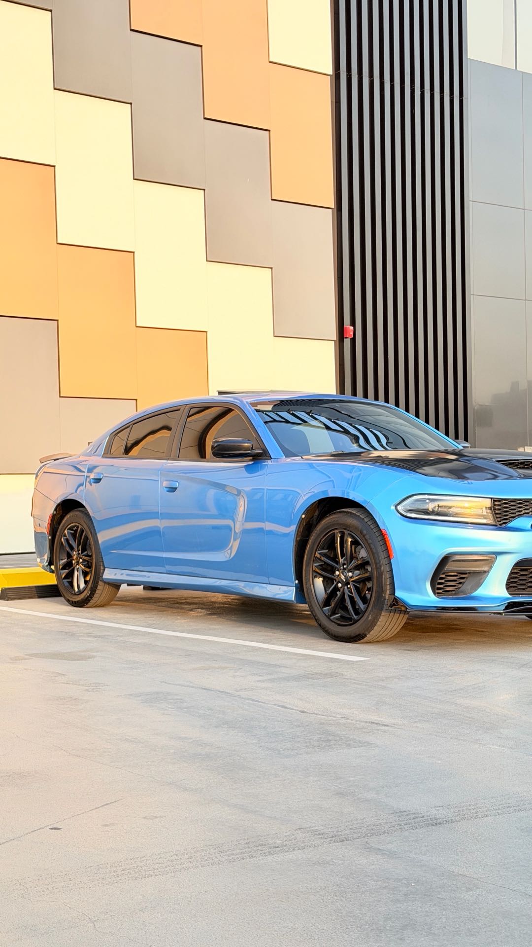 Car Image 2019 DODGE CHARGER GT