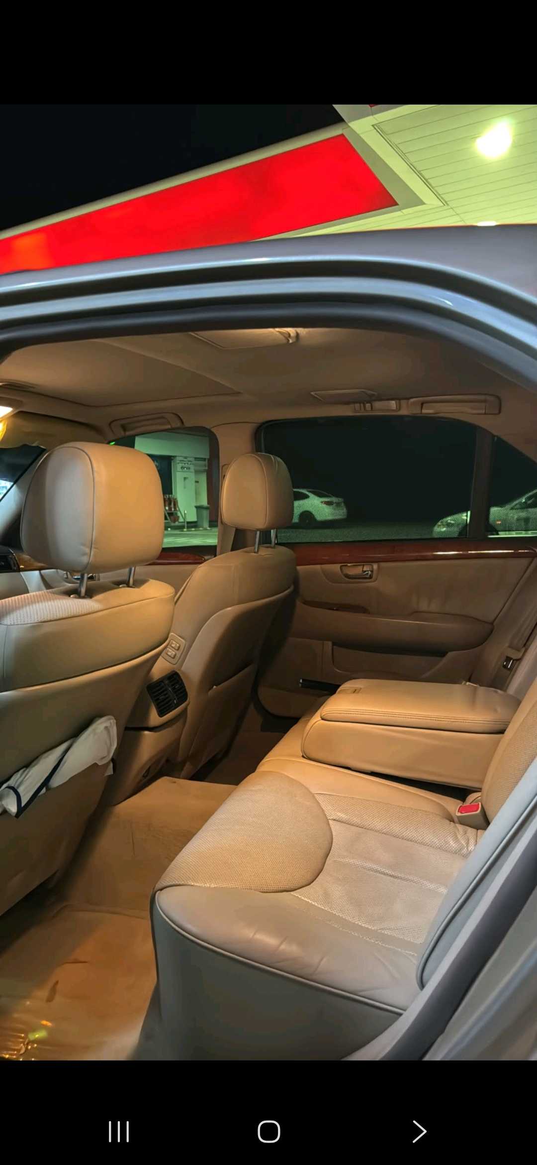 Car Image 2004 LEXUS LS 430