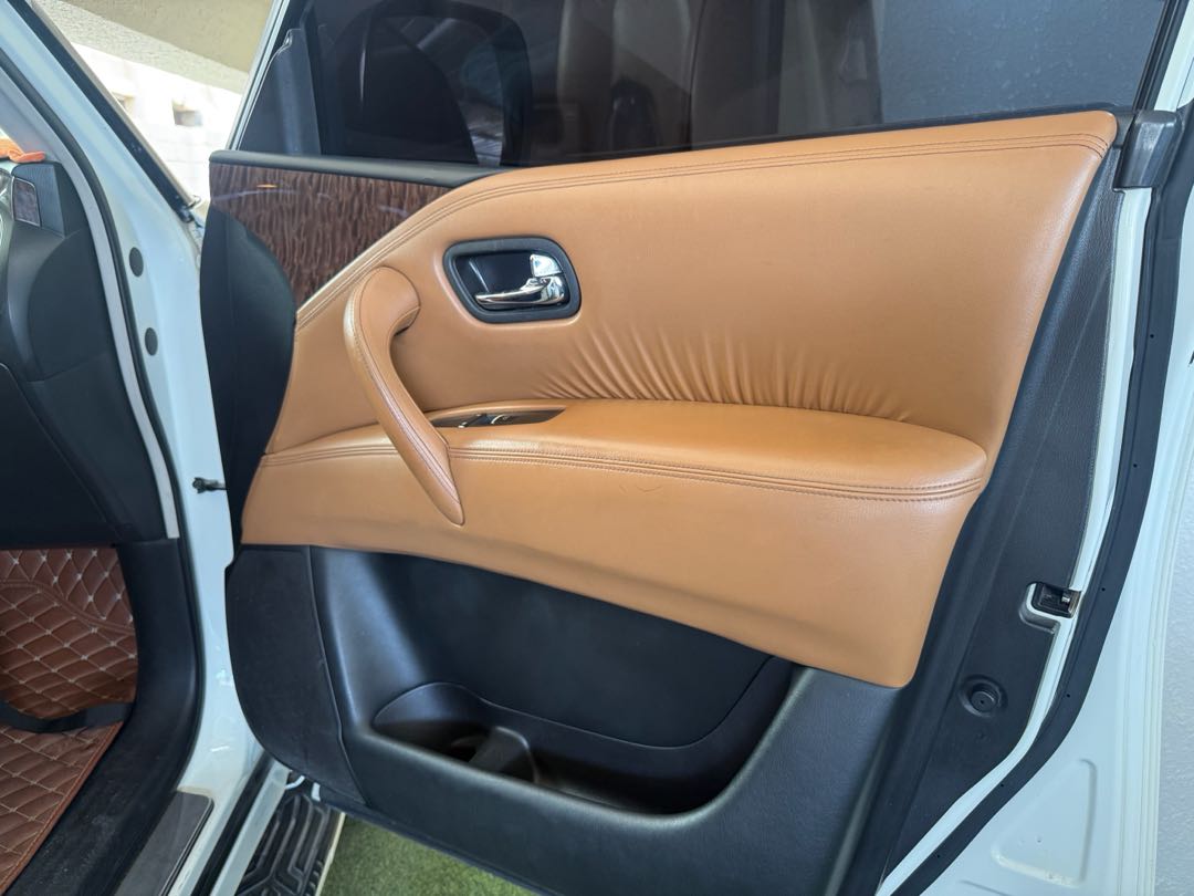 Car Image 2014 NISSAN PATROL Platinum