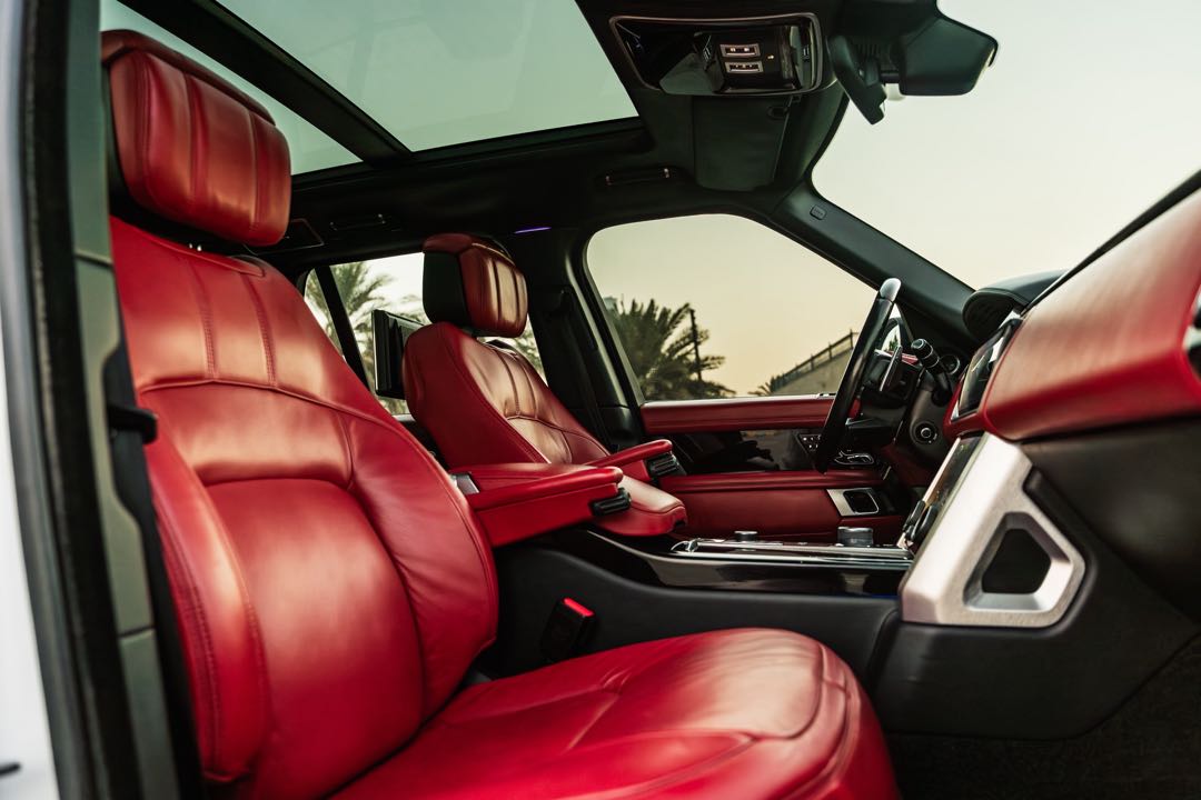 Car Image 2018 LAND ROVER VOGUE Autobiography