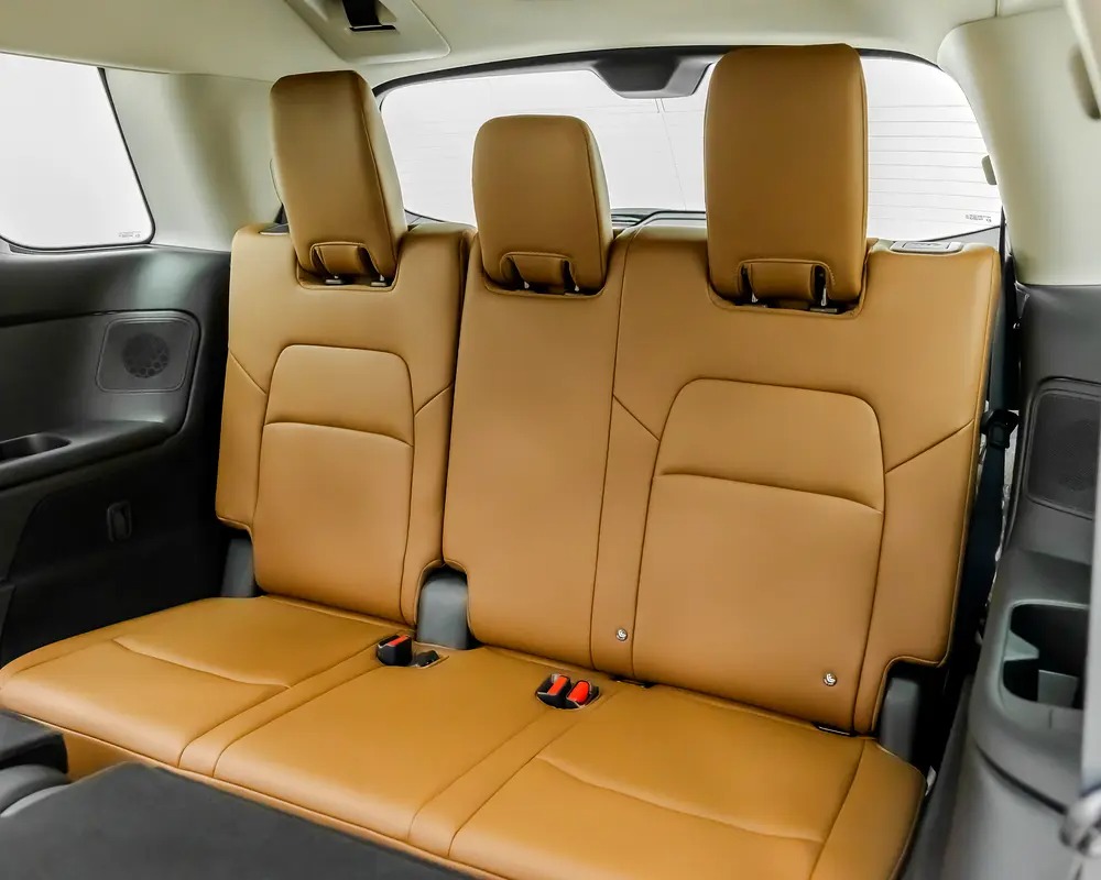 Car Image 2025 NISSAN PATHFINDER SV