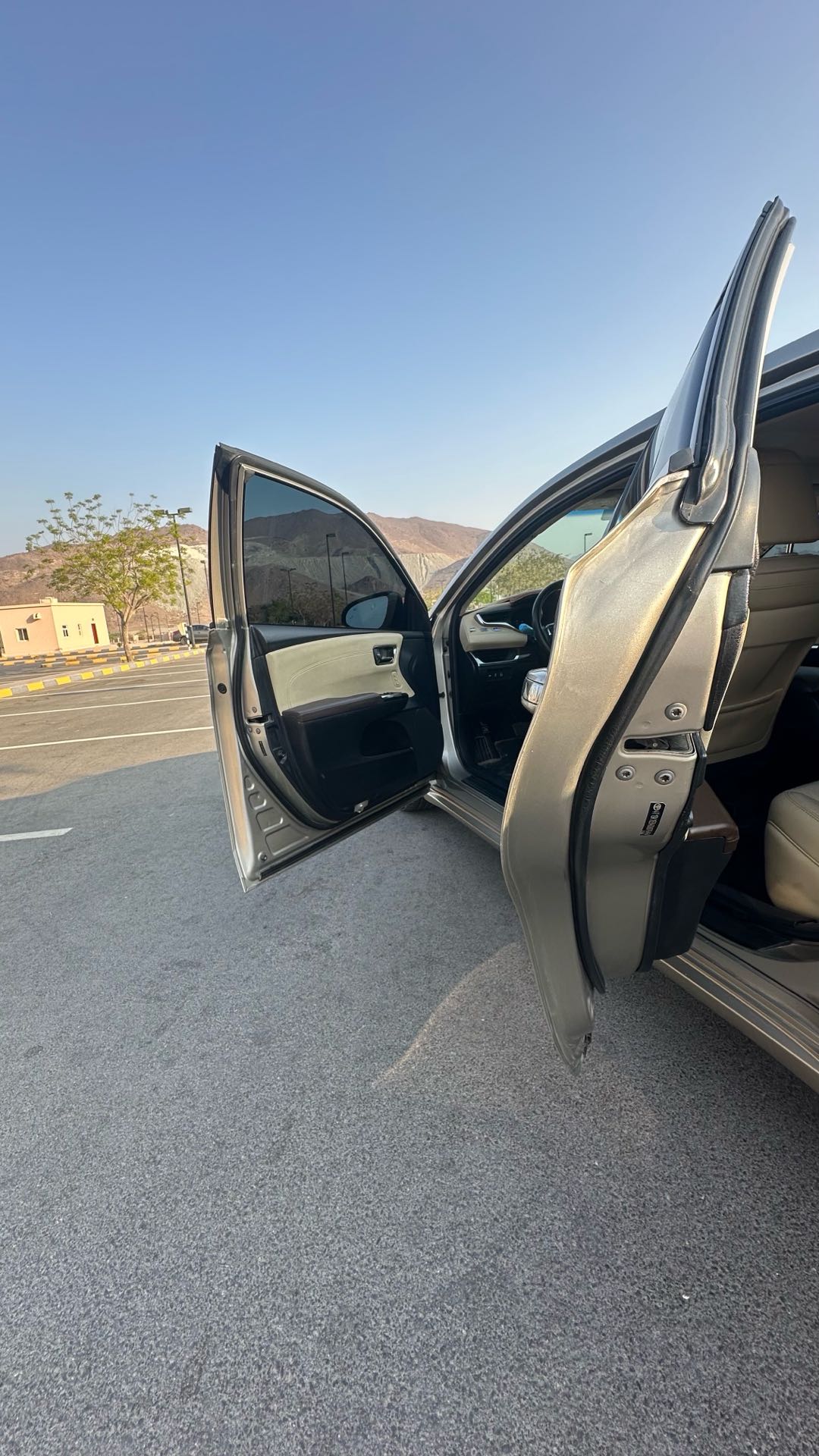 Car Image 2013 TOYOTA AVALON XLE Premium